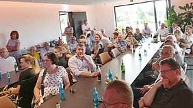 Wirtschaftsclub Gollwitzer gespannte Teilnehmer